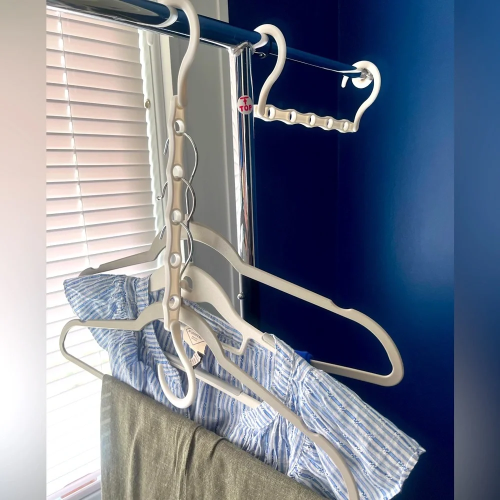 Set (12) of White Closet Hanger Connectors